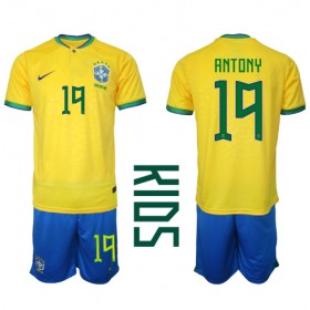 Baby Fußballbekleidung Brasilien Antony #19 Heimtrikot WM 2022 Kurzarm (+ kurze hosen)